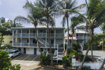 Coconut Coast Villas Contant  Екстериор снимка